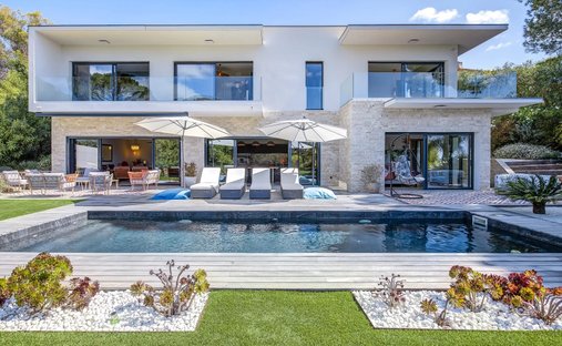 Villa in Mougins, Provence-Alpes-Côte d'Azur, France 1