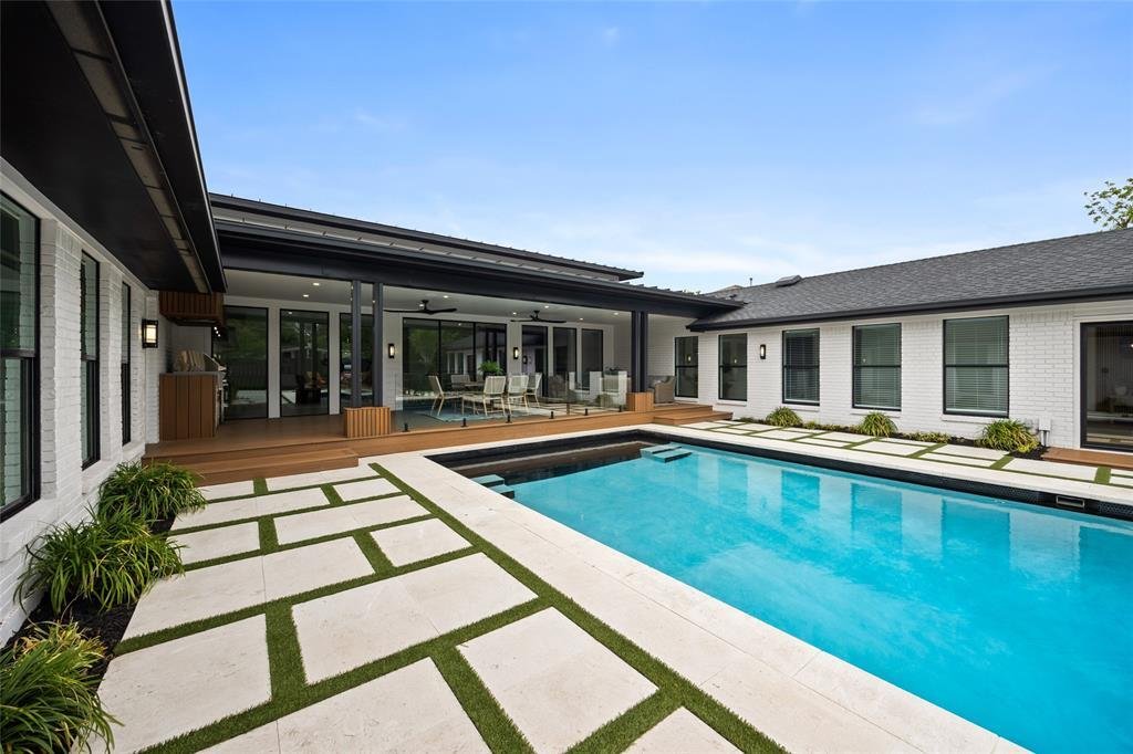 House in Dallas, Texas, United States 2 - 17759420