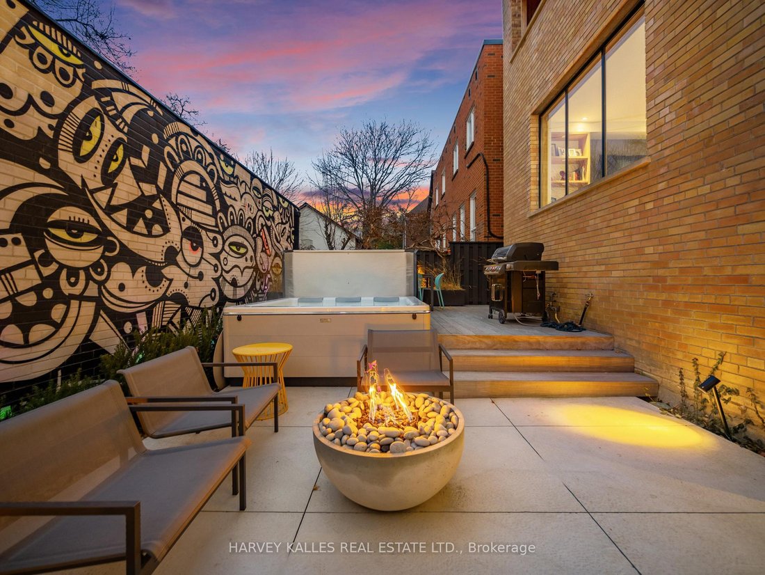 Condo in Toronto, Ontario, Canada 5 - 17761354