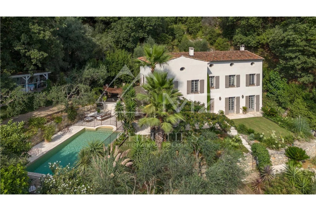 Villa in Cabris, Provence-Alpes-Côte d'Azur, France 1 - 17760374