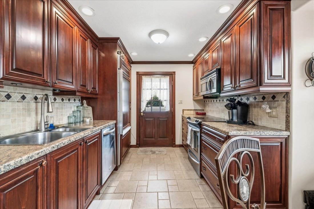 House in Levittown, New York, United States 5 - 17755938