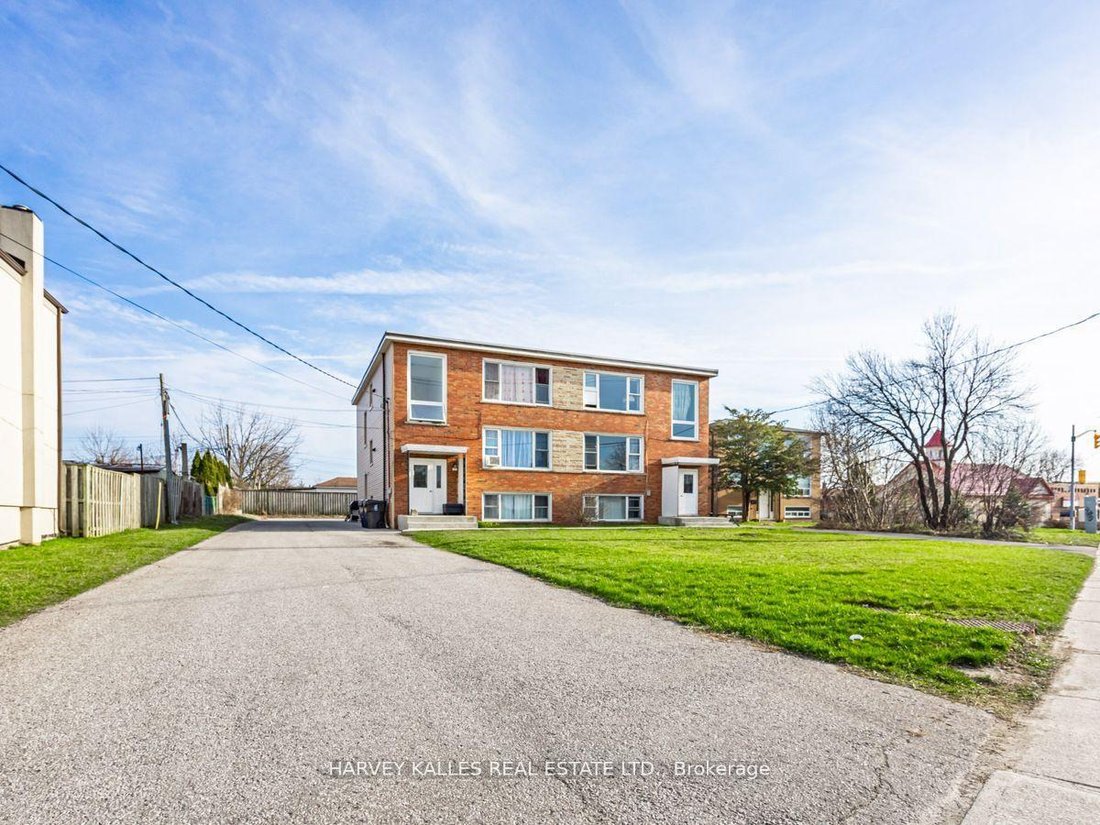 House in Toronto, Ontario, Canada 2 - 17761845