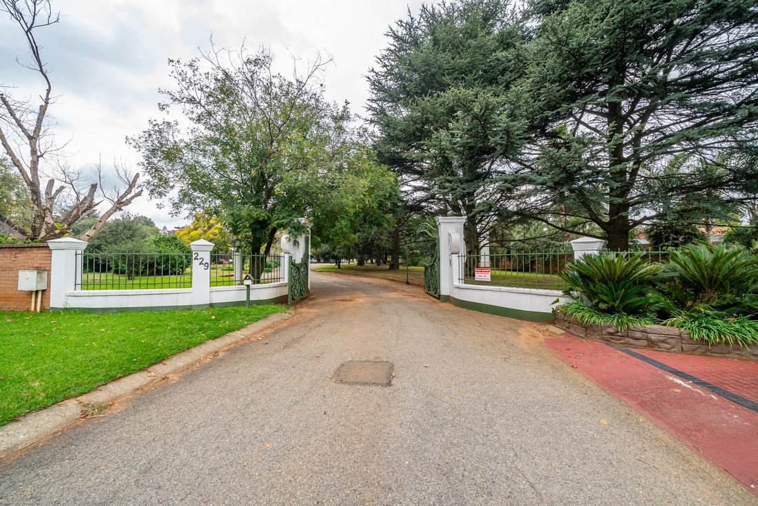 Estate in Sonneveld, Gauteng, South Africa 5 - 17757351
