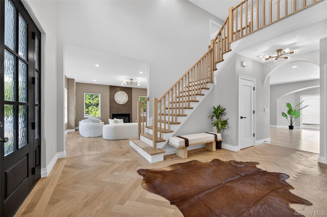 House in Port Washington, New York, United States 2 - 17757695