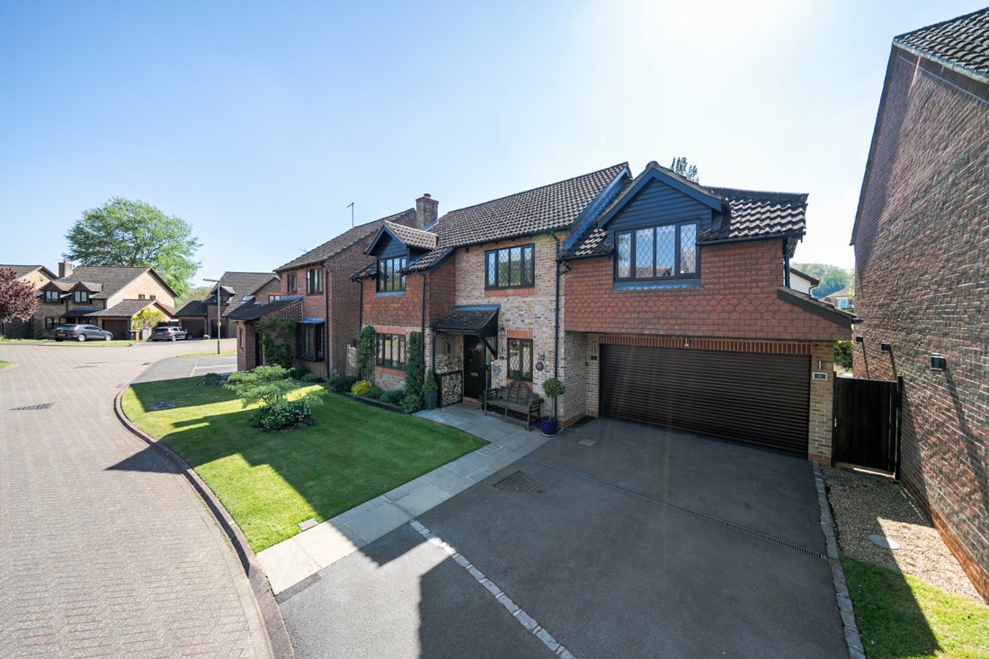 House in Godalming, England 1 - 17758066