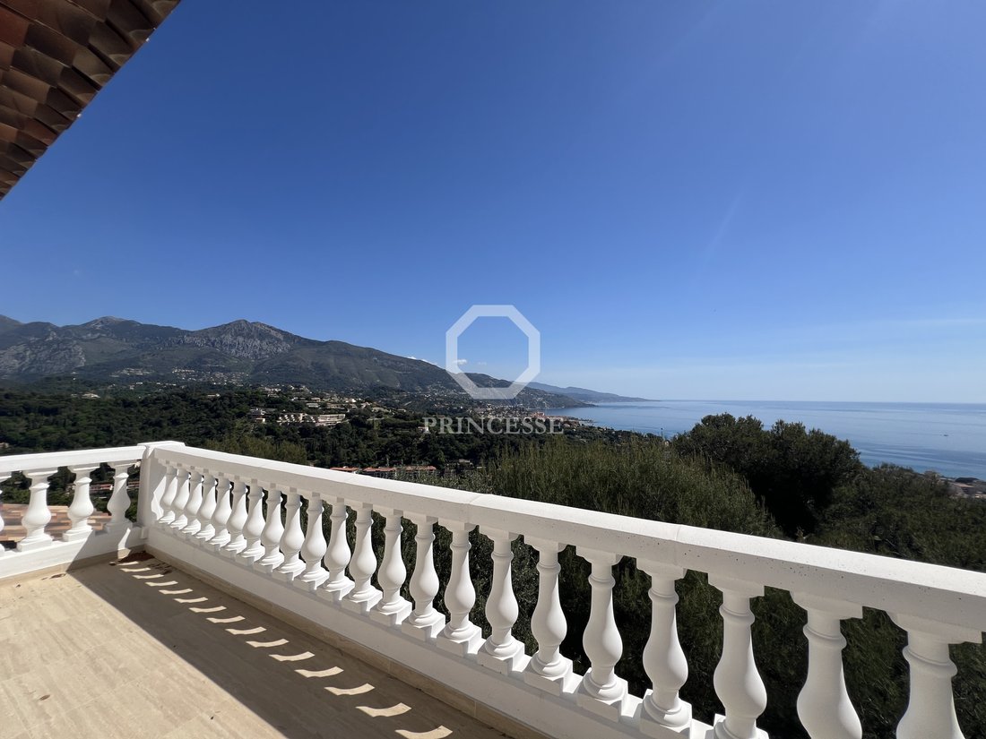 Villa in Village-Cros de Caste-Coupiere-Mont Gros, Roquebrune-Cap-Martin, France 3 - 17760052