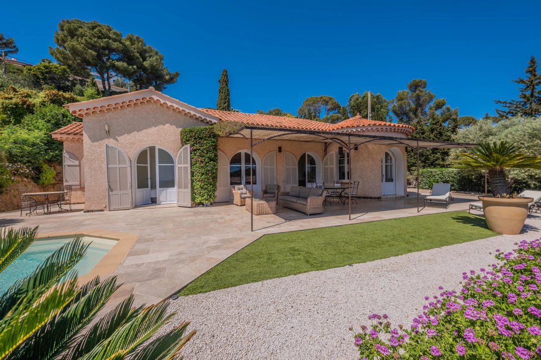 Villa in Les Issambres, Roquebrune-sur-Argens, France 3 - 17756685
