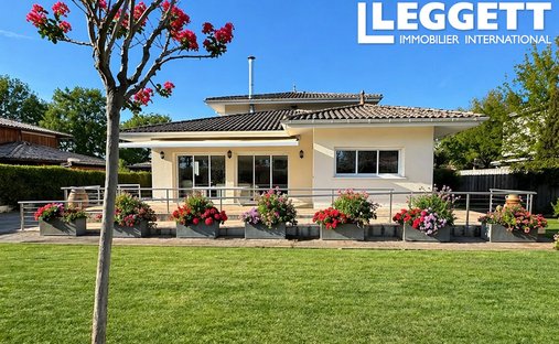 Villa in Lege Bourg, Lège-Cap-Ferret, France 1