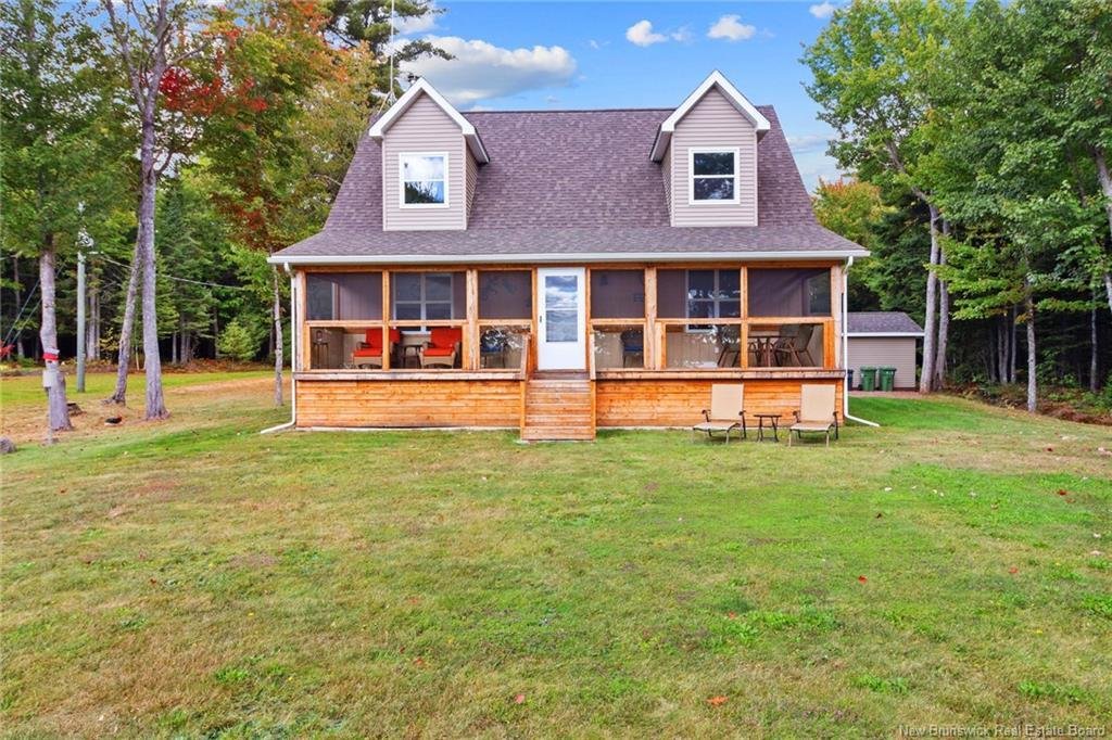 House in Cumberland Bay, New Brunswick, Canada 2 - 17760609