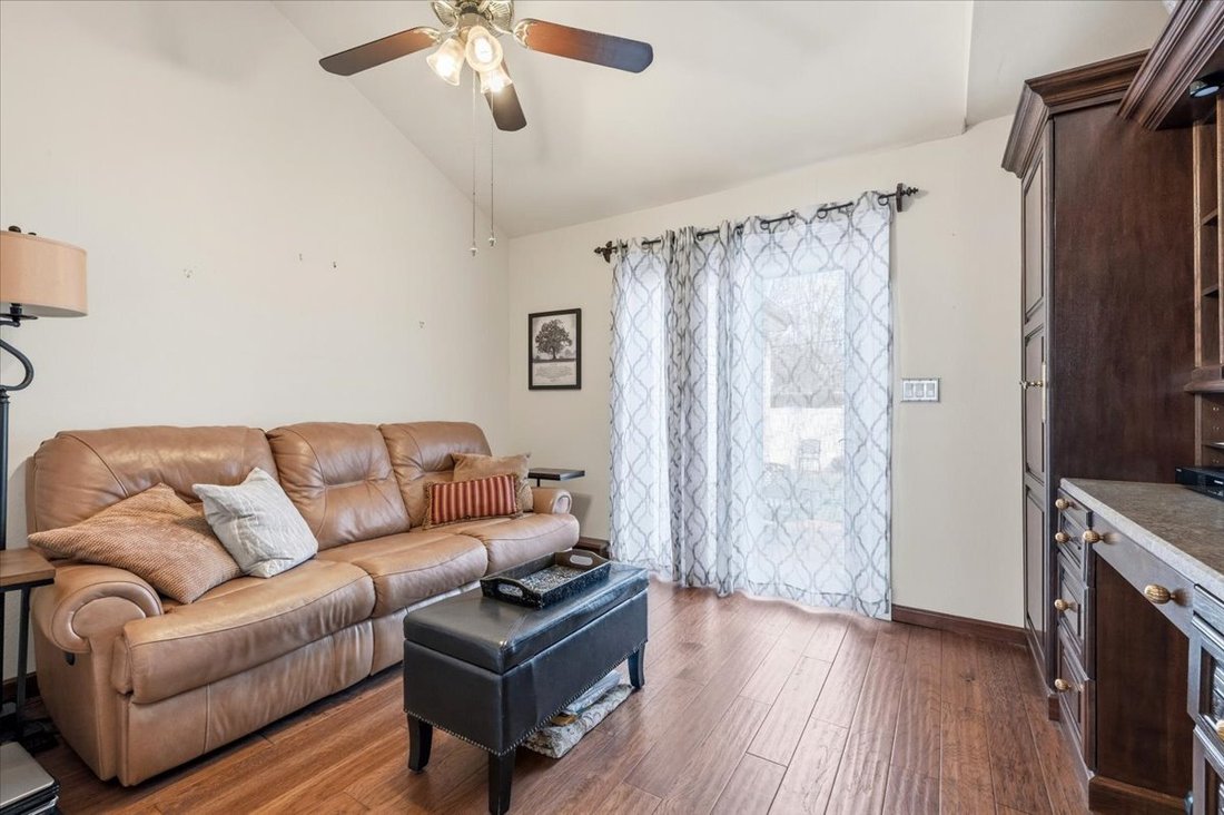 House in Levittown, New York, United States 3 - 17755938