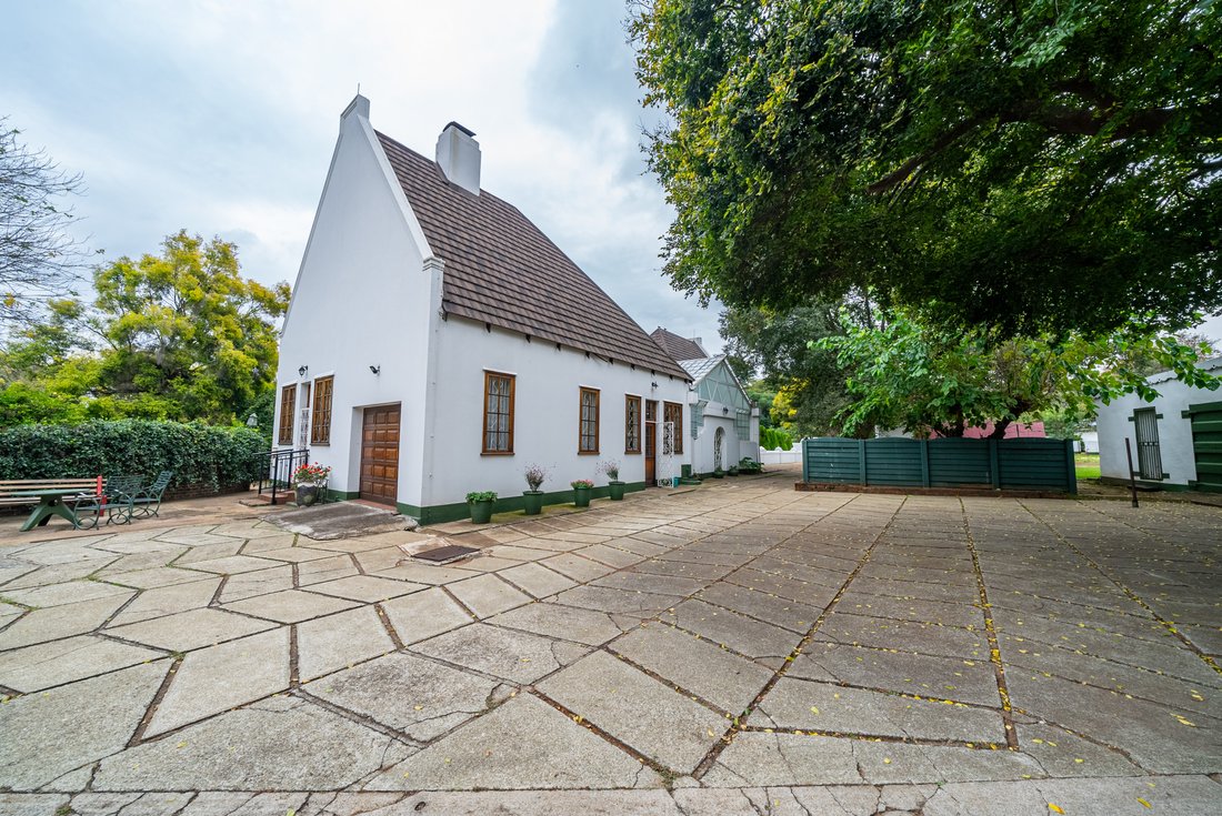 Estate in Sonneveld, Gauteng, South Africa 2 - 17757351