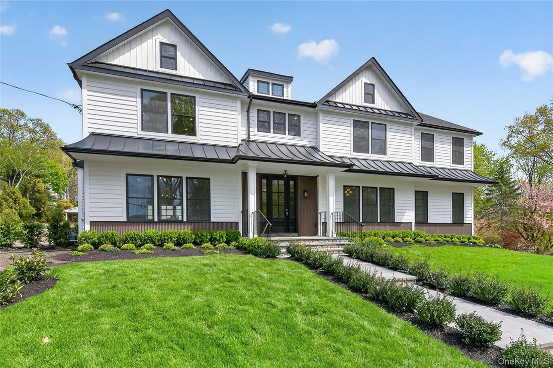 House in Port Washington, New York, United States 1 - 17757695