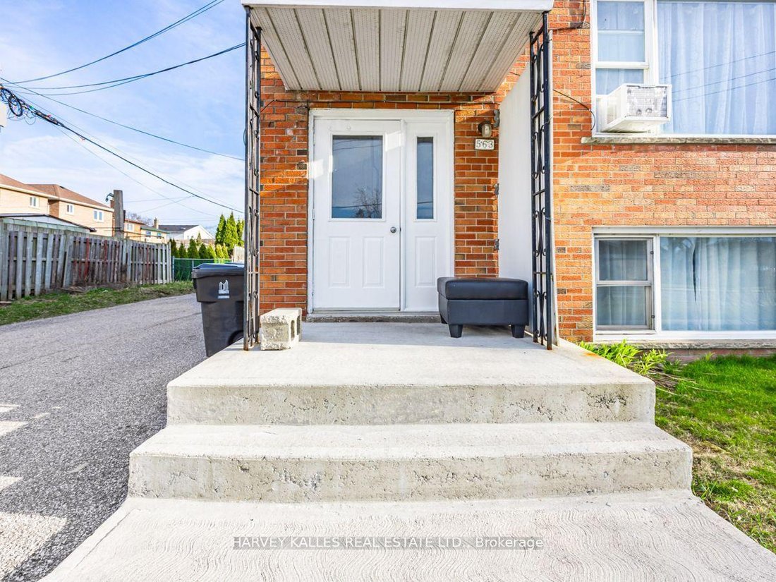 House in Toronto, Ontario, Canada 5 - 17761845