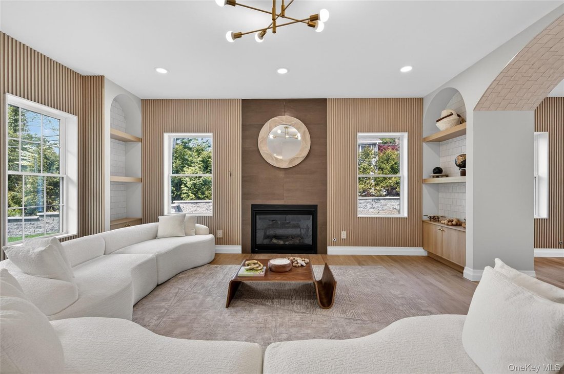 House in Port Washington, New York, United States 3 - 17757695