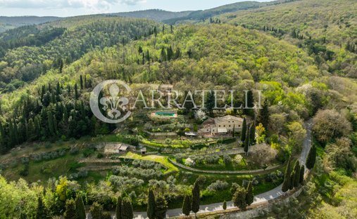 Maisons de campagne à Sarteano, Toscane, Italie 1
