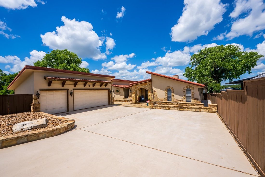 House in Kingsland, Texas, United States 2 - 17757442