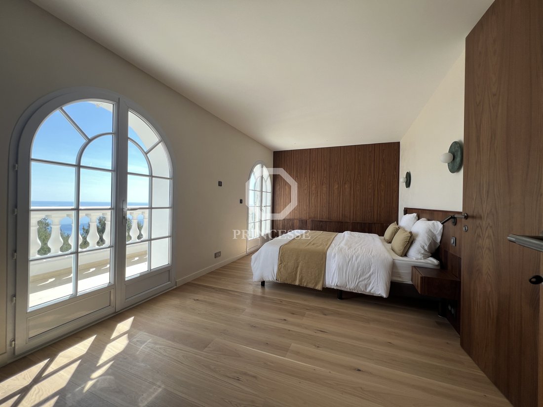 Villa in Village-Cros de Caste-Coupiere-Mont Gros, Roquebrune-Cap-Martin, France 2 - 17760052