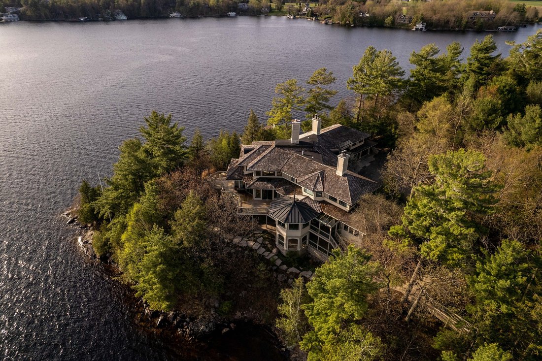 House in Bracebridge, Ontario, Canada 5 - 11996312