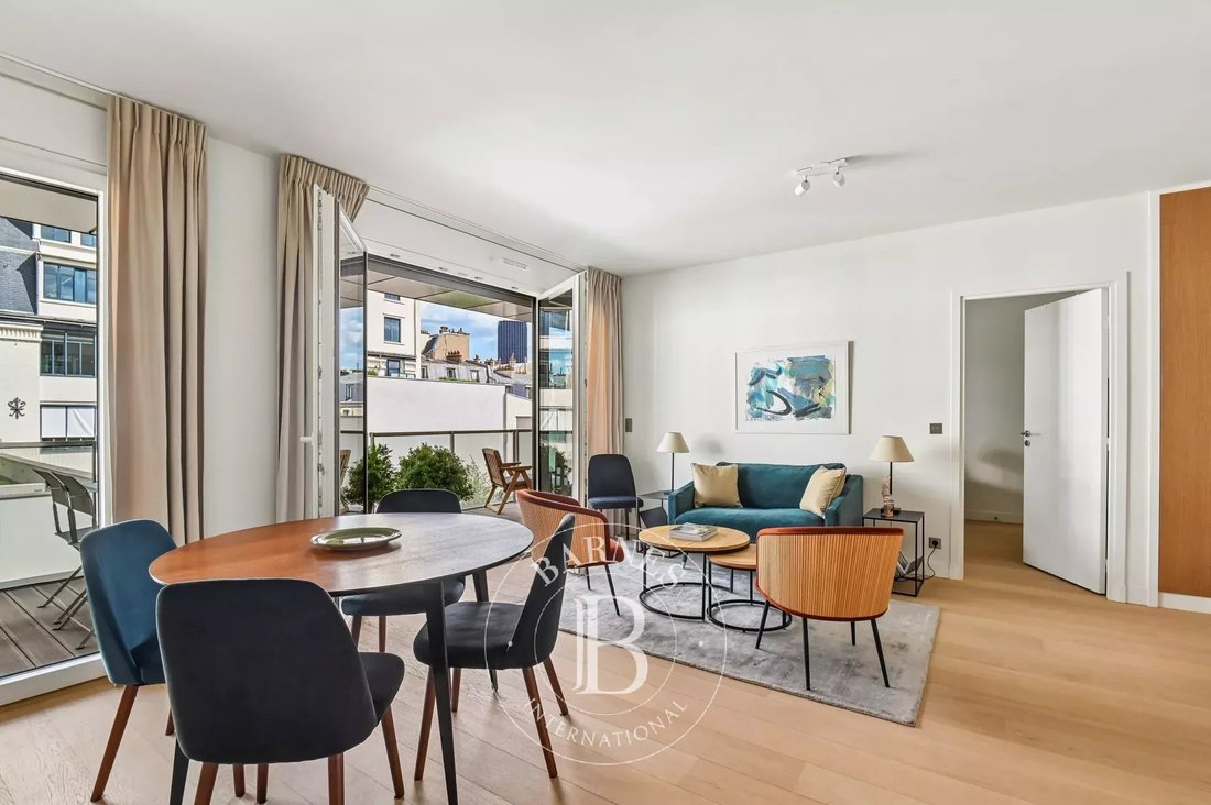 Apartment in Ecole Militaire, Paris 7e Arrondissement, Paris 2 - 17756756
