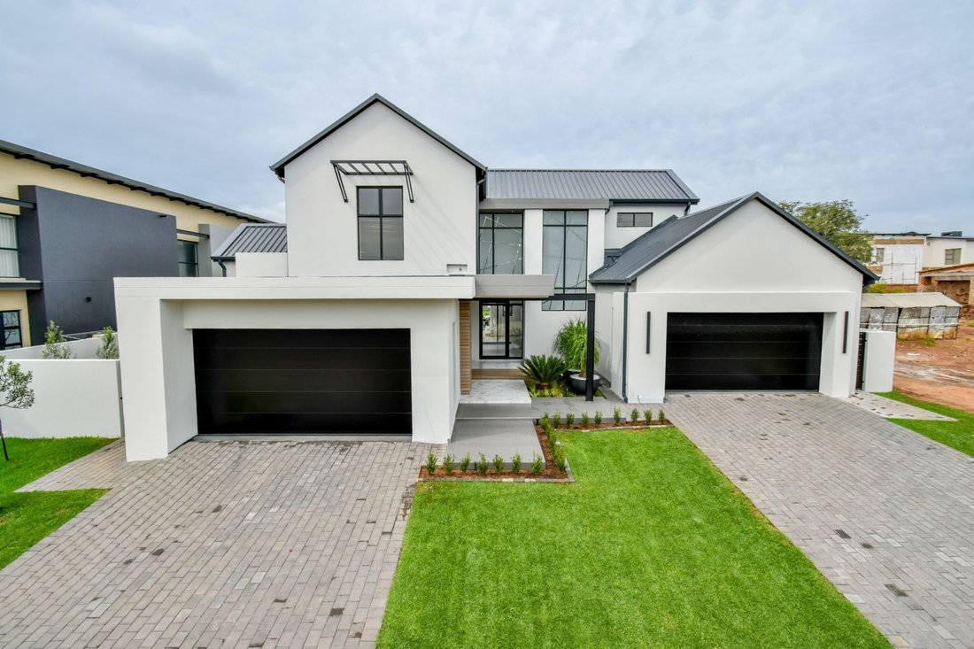 House in Sunderland Ridge AH, Gauteng, South Africa 1 - 17757352