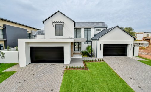 House in Sunderland Ridge AH, Gauteng, South Africa 1