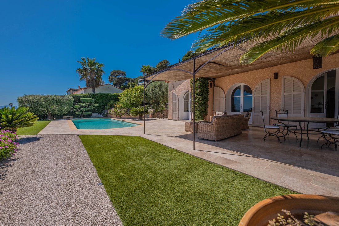 Villa in Les Issambres, Roquebrune-sur-Argens, France 5 - 17756685