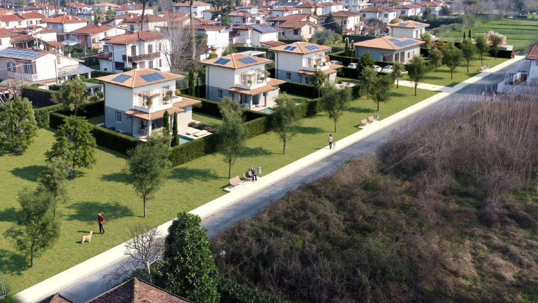 House in Tonfano, Pietrasanta, Italy 3 - 17758586