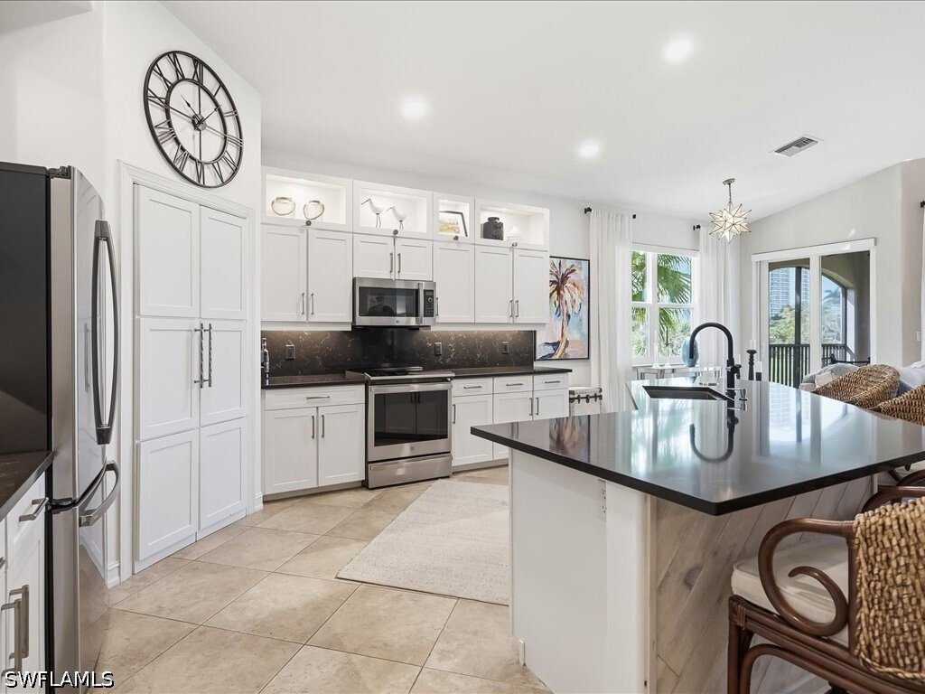 Condo in Naples, Florida, United States 3 - 17759462
