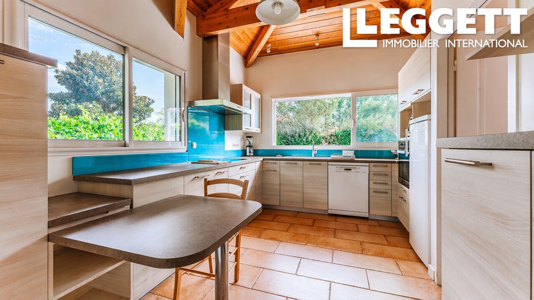 Villa in Lege Bourg, Lège-Cap-Ferret, France 5 - 17760326