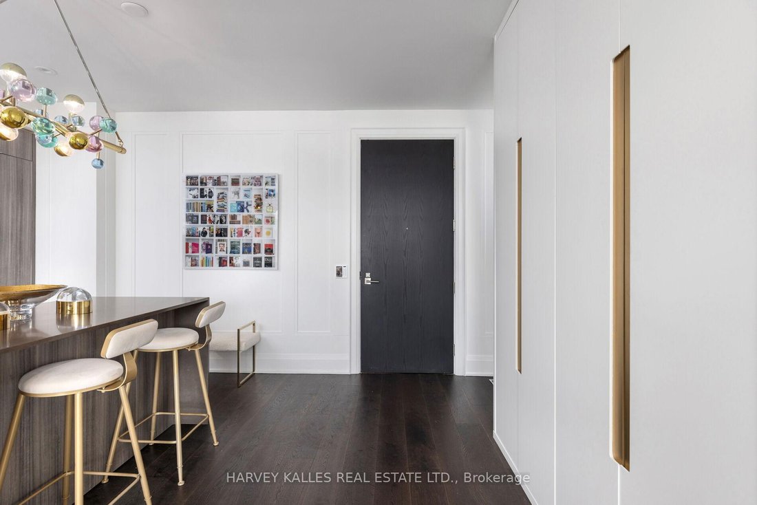 Condo in Toronto, Ontario, Canada 4 - 17761806