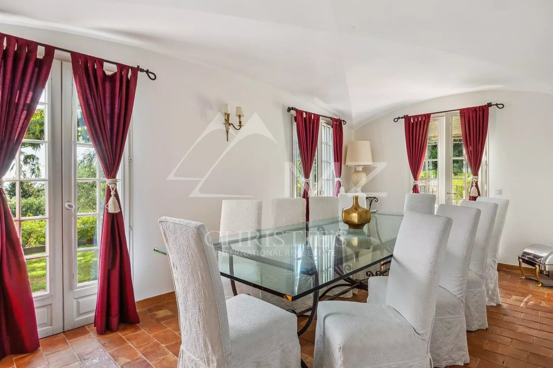 Villa in Cabris, Provence-Alpes-Côte d'Azur, France 2 - 17760374