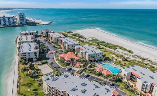 Condo in Treasure Island, Florida, United States 1