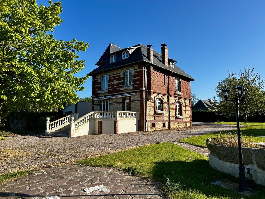 House in Bonneville-sur-Touques, Normandy, France 1 - 17418139