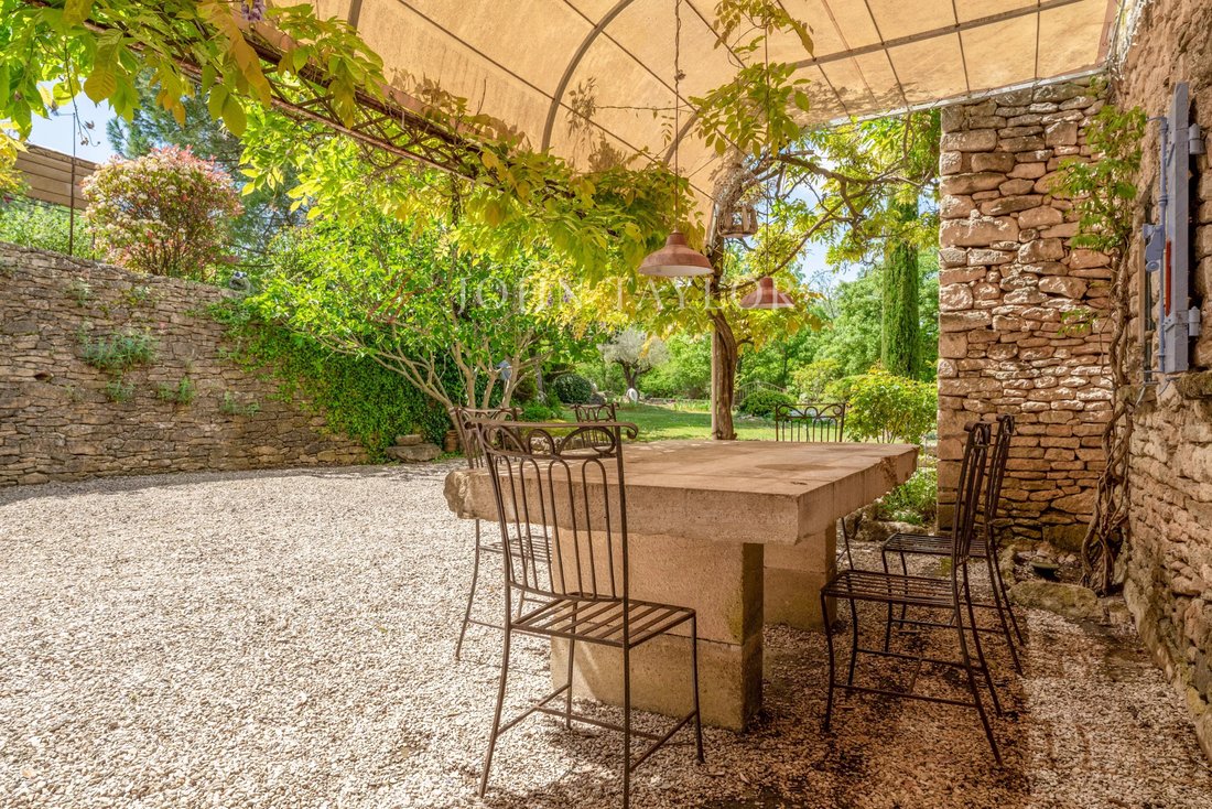 Country House in Gordes, Provence-Alpes-Côte d'Azur, France 5 - 17719970