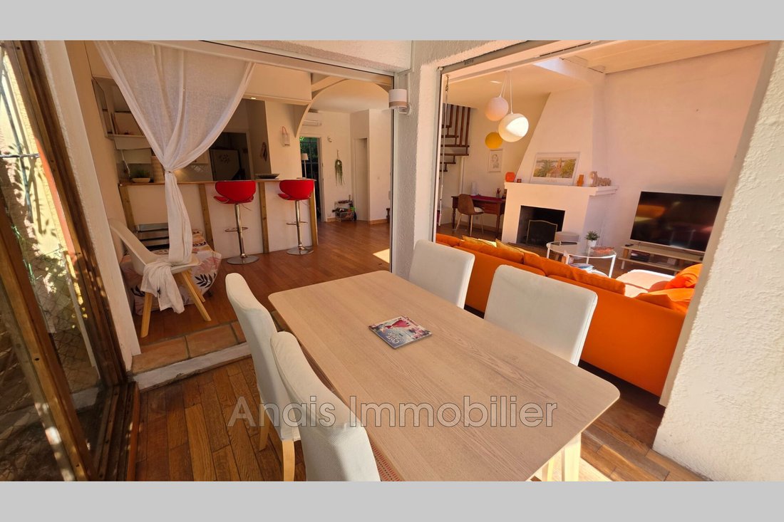 Villa in Centre Ville, Cogolin, France 4 - 17756267