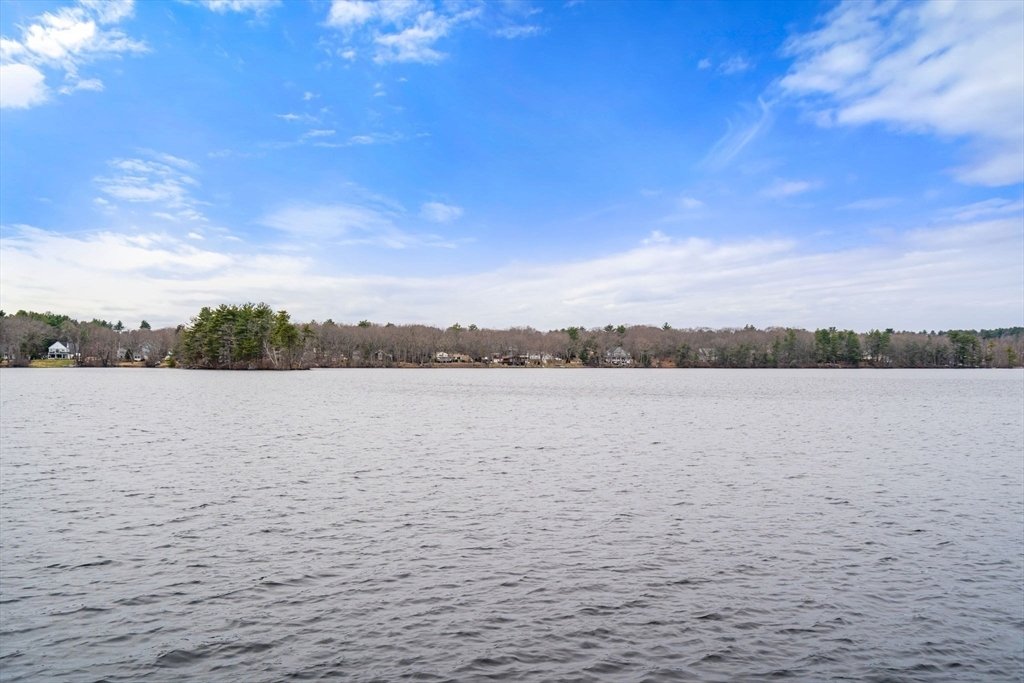 House in Walpole, Massachusetts, United States 2 - 17756158