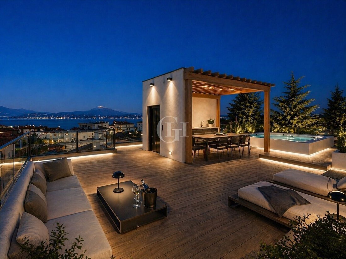 Apartment in San Benedetto di Lugana, Peschiera del Garda, Veneto 1 - 17740252
