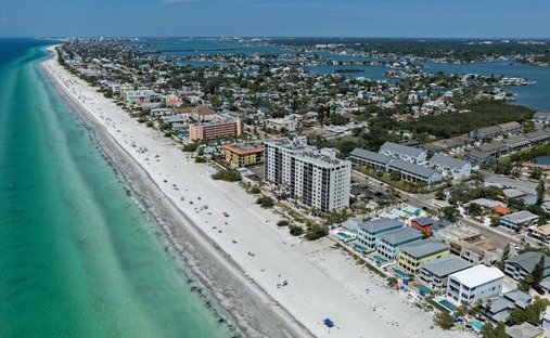Condo in Indian Shores, Florida, United States 1