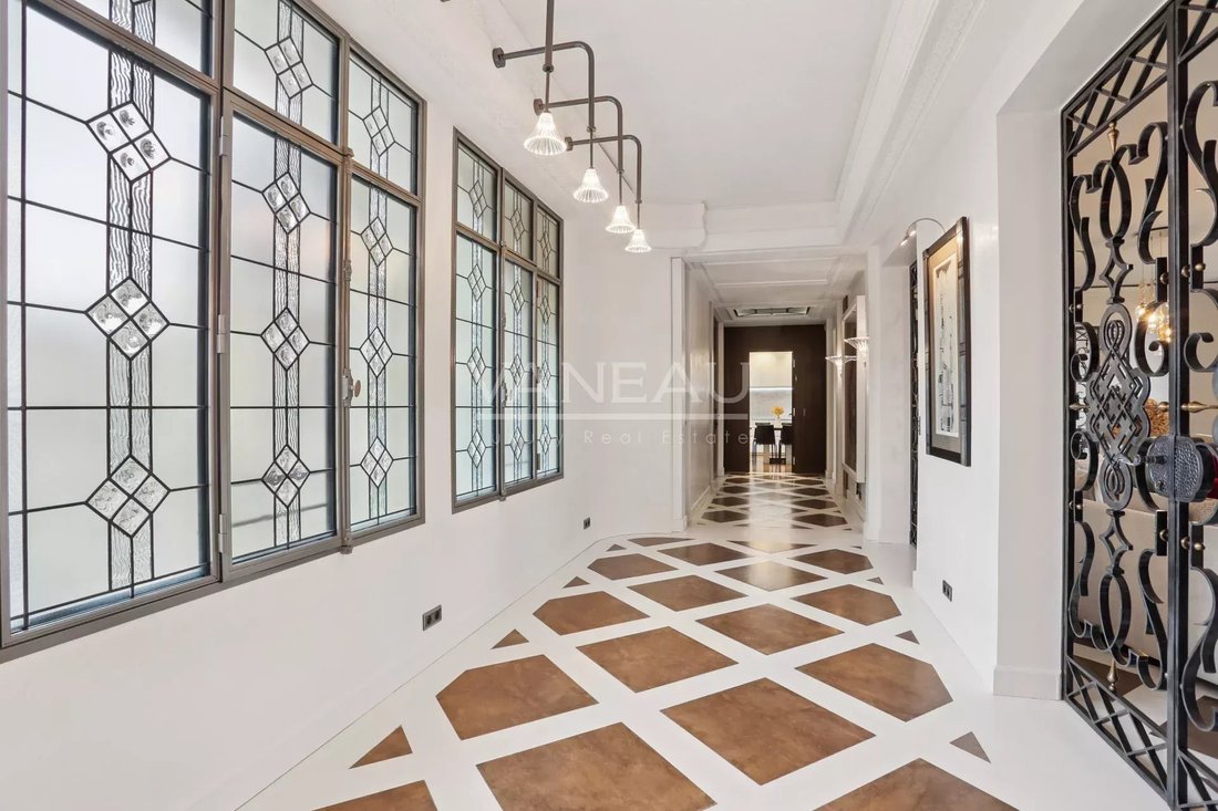 Apartment in Bois de Boulogne, Paris 16e Arrondissement, Paris 2 - 17757229
