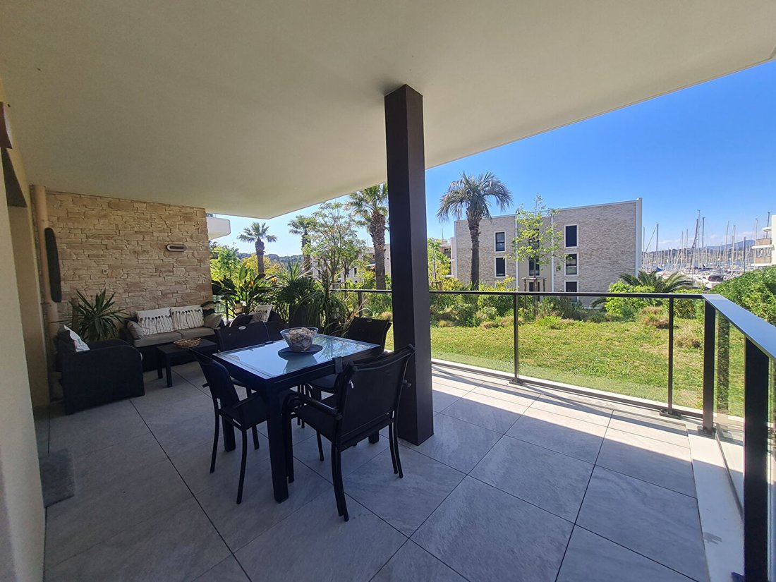 Apartment in Village, Saint-Mandrier-sur-Mer, France 5 - 17725291