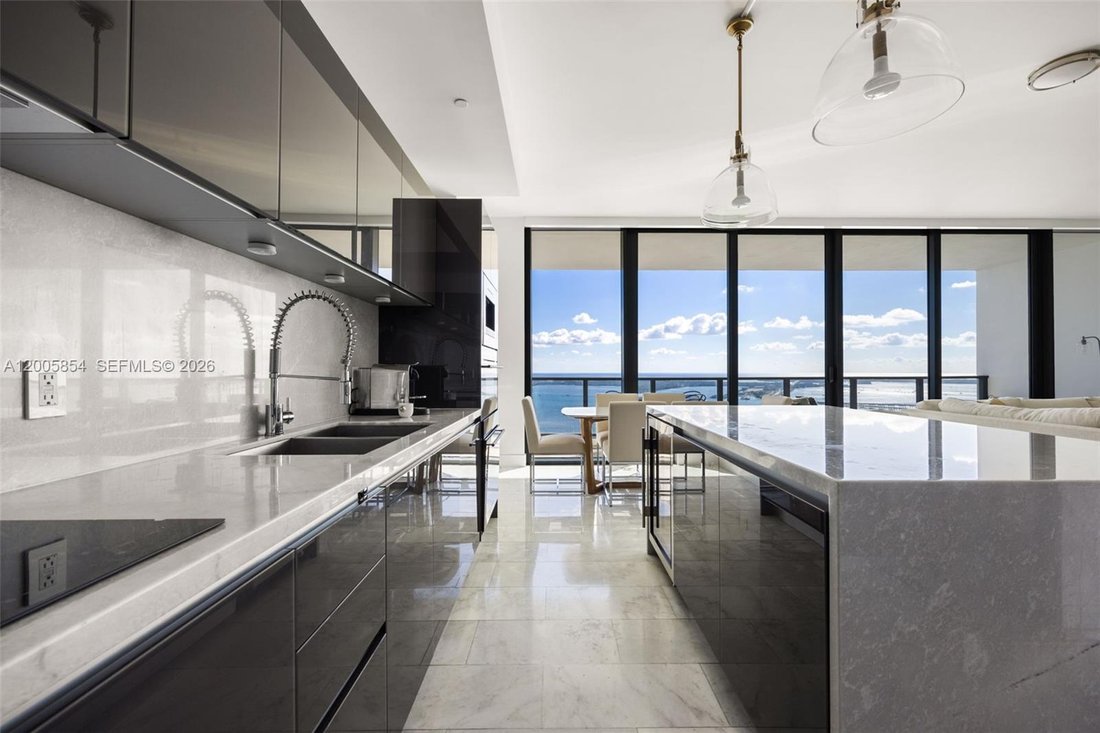 Condo in Miami, Florida, United States 5 - 17754797