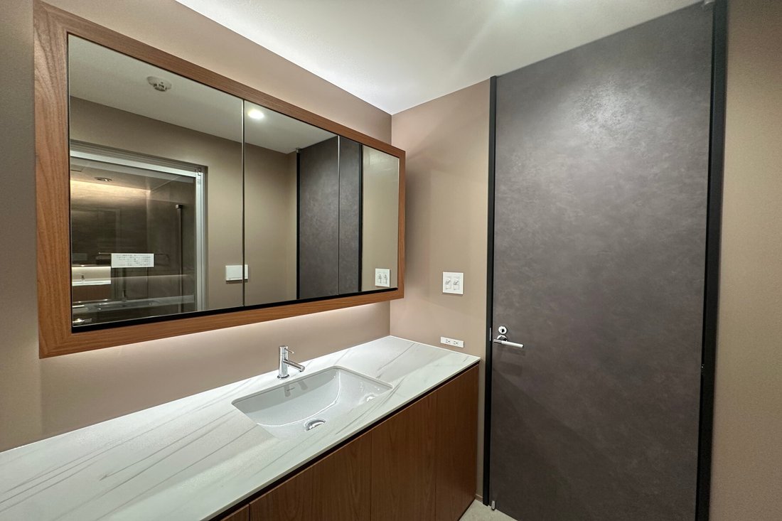 Condo in Minato City, Tokyo, Japan 5 - 17759910