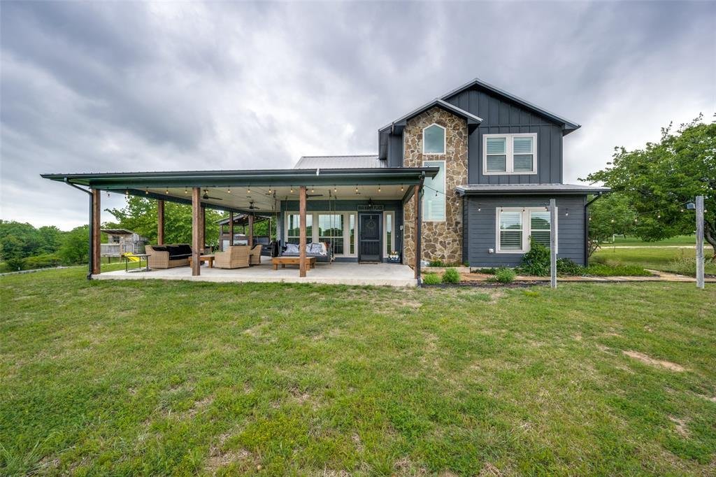 House in Sunset, Texas, United States 5 - 17759499