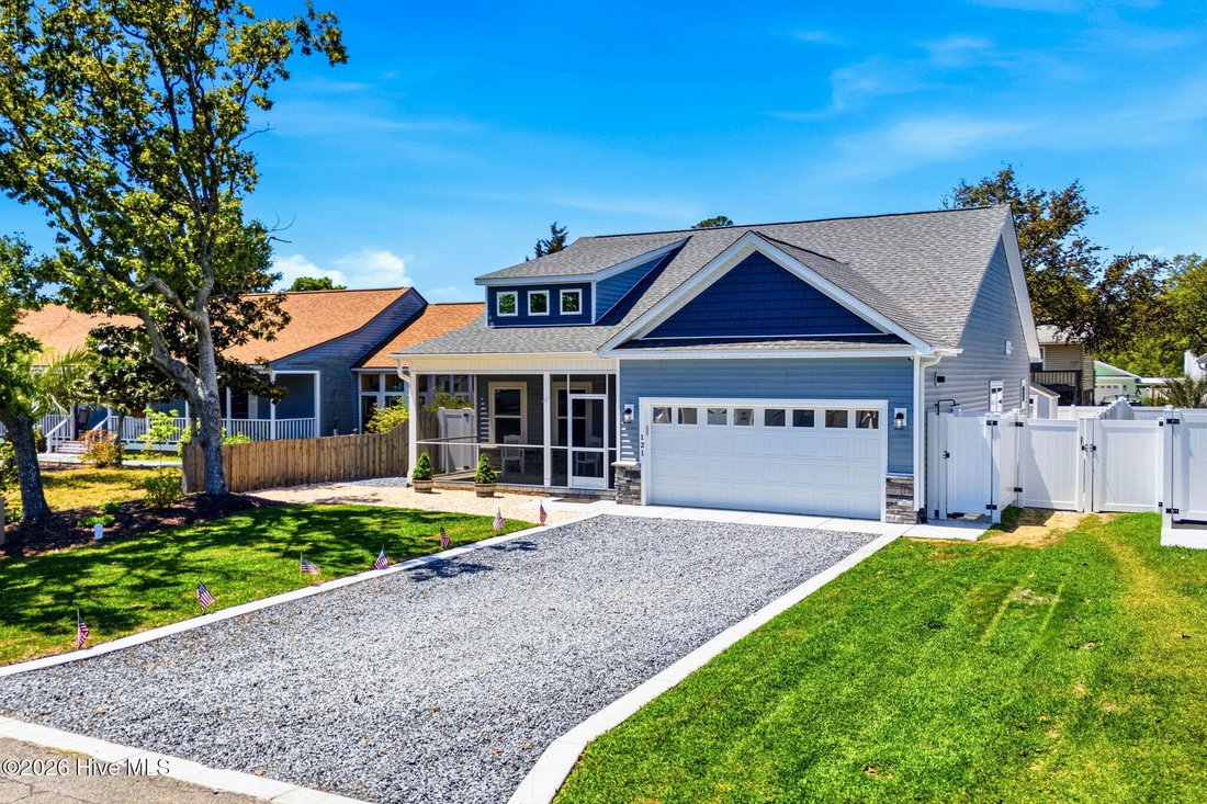 House in Oak Island, North Carolina, United States 5 - 17759275