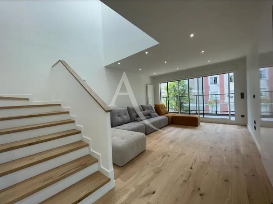 Villa in Varenne-Centre-Rive Charmante, Noisy-le-Grand, France 3 - 17760351