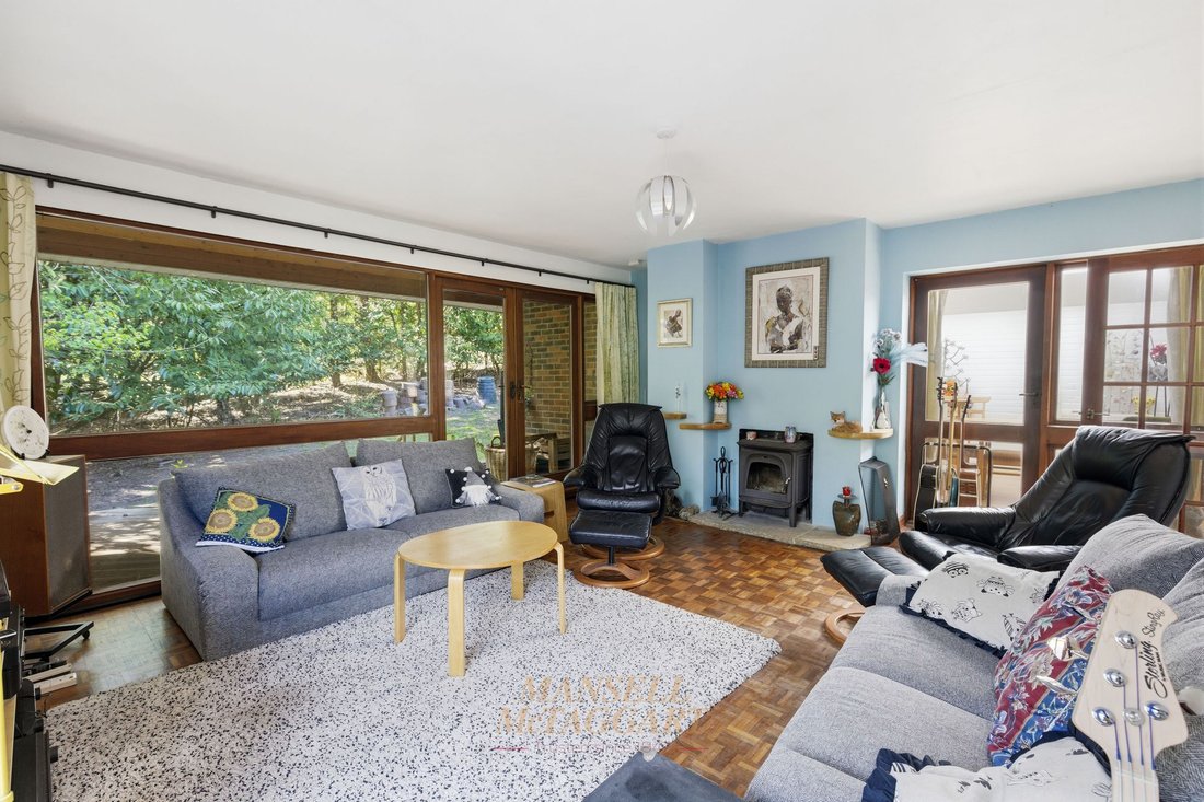 House in Hackenden, East Grinstead, England 4 - 17756608