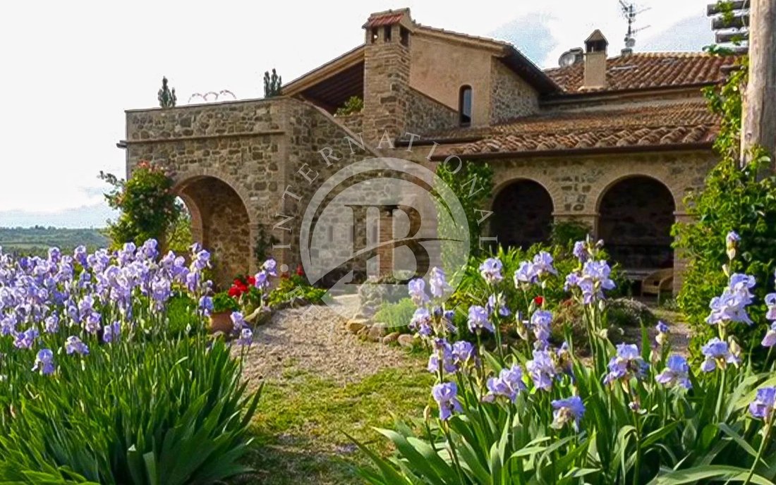 Villa in Castel del Piano, Tuscany, Italy 1 - 17759401