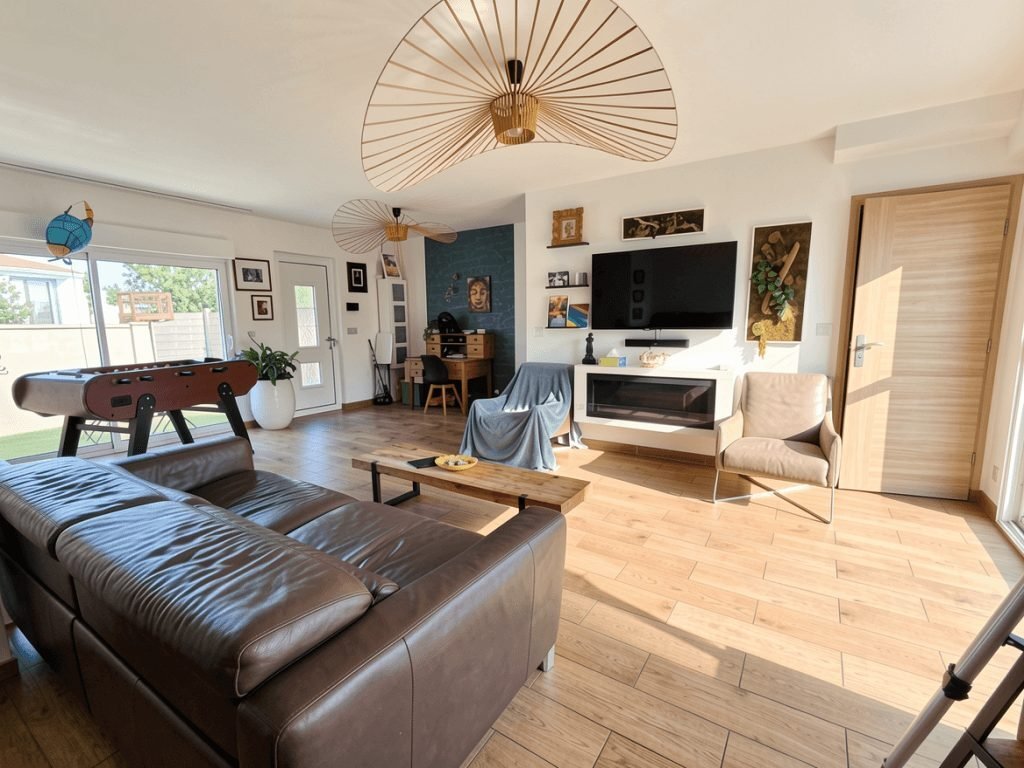 House in Fontenay-sous-Bois, Ile-de-France, France 3 - 16622162