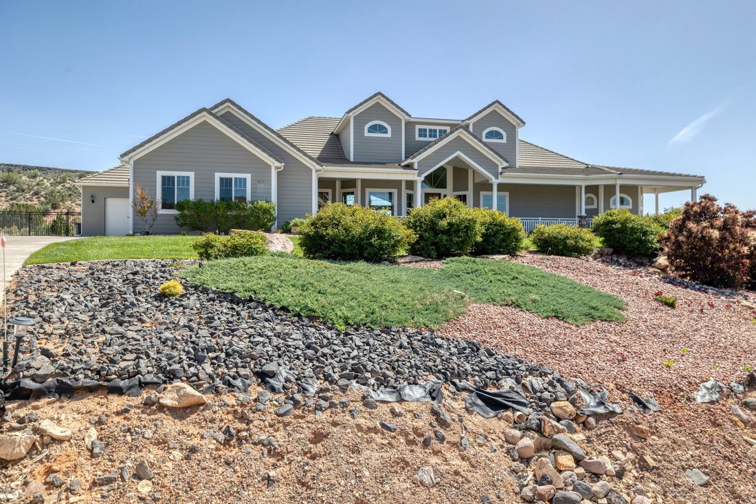 House in St. George, Utah, United States 2 - 17755450