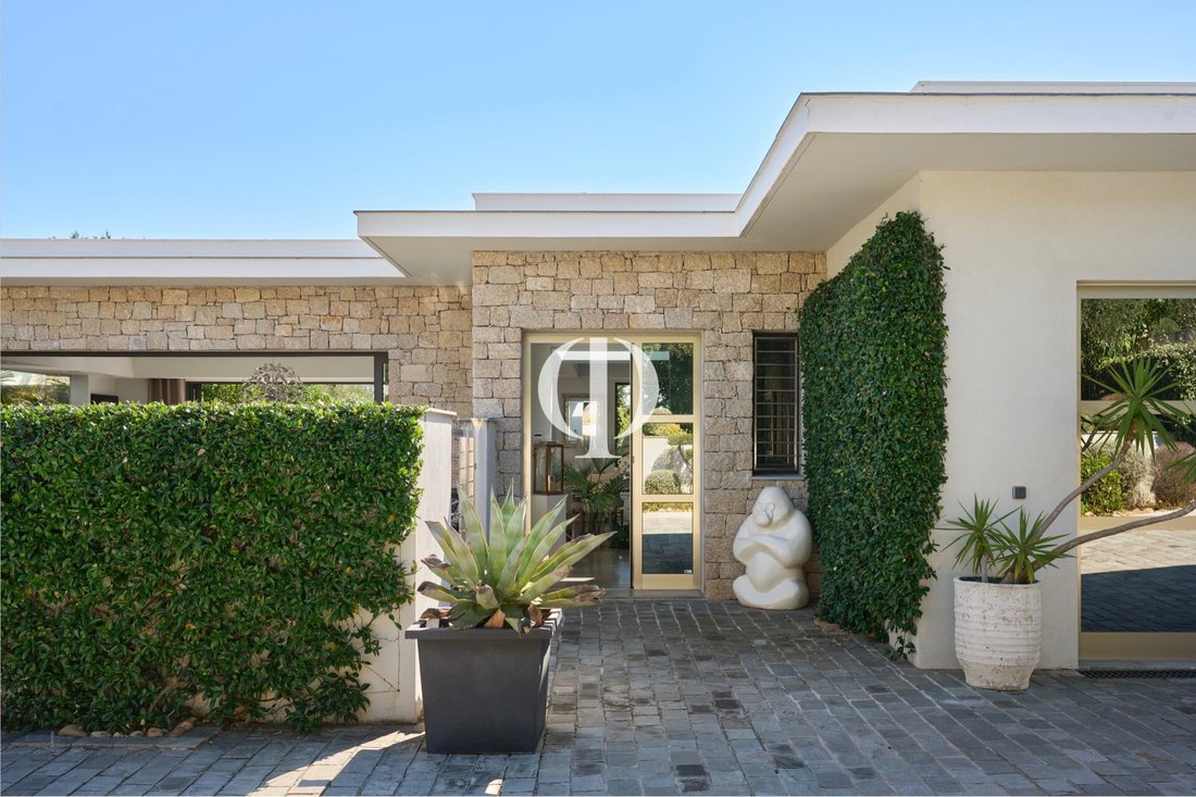 Villa in Grimaud, Provence-Alpes-Côte d'Azur, France 4 - 17756133
